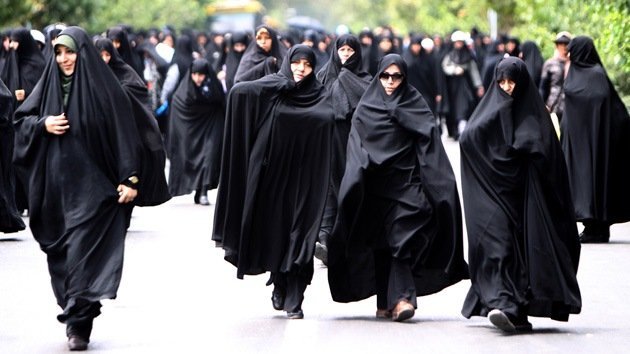 Irán prohíbe a las mujeres aspirar a la presidencia