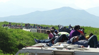 EE.UU. difunde una canción subliminal para atemorizar a los emigrantes ilegales