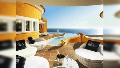 EBay vende una casa en Mallorca decorada con oro y cristales de Swarovski