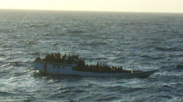 Un barco con presuntos indocumentados naufraga en el Índico