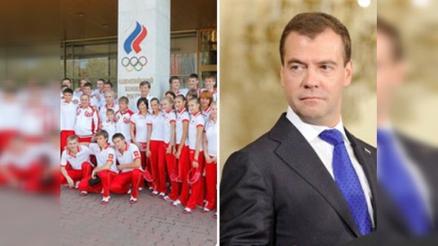 Medvédev recibirá al joven equipo ruso que llegó de Singapur