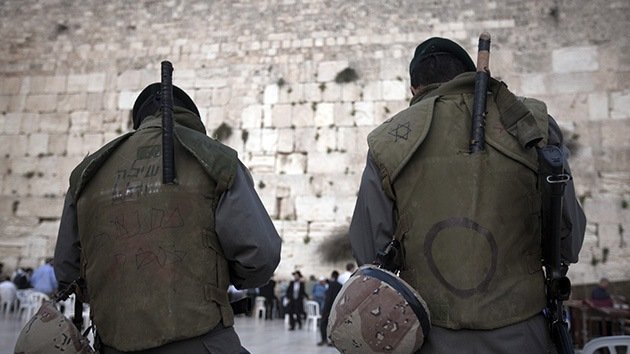 Un policía  mata por error a un israelí cerca del Muro de las Lamentaciones
