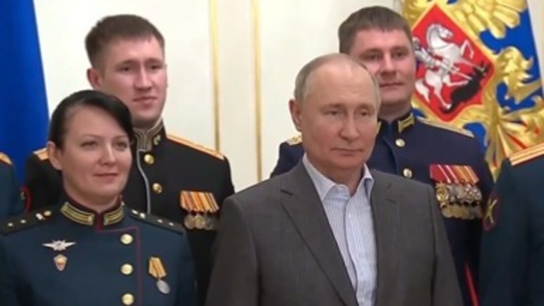 Putin brinda com participantes de operações especiais de diferentes ramos das Forças Armadas