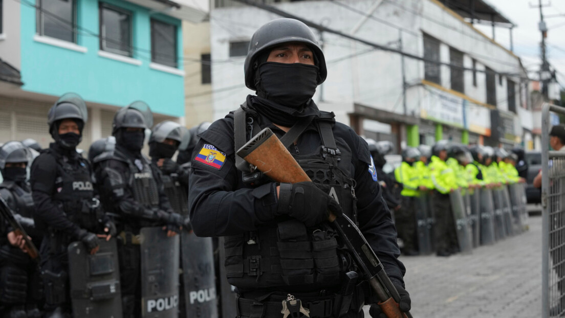 Um dia de terror no Equador: da tomada de uma estação de televisão ao reconhecimento de um conflito armado