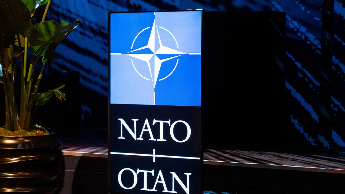 A OTAN continuará a prestar assistência "militar, econômica e humanitária" à Ucrânia
