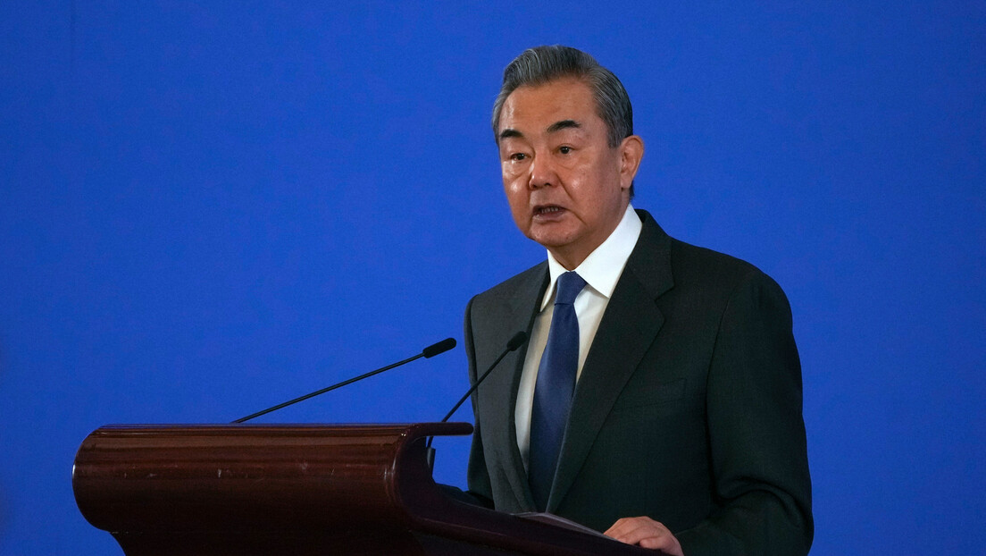 Chanceler chinês visitará o Brasil para aprofundar laços de cooperação