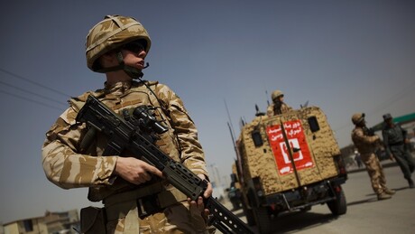 Os britânicos devem se preparar para lutar em uma guerra terrestre, diz o chefe do exército