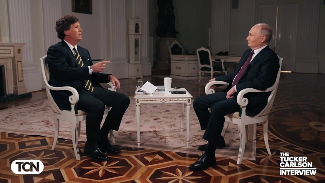 Tucker Carlson entrevista o presidente russo Vladimir Putin