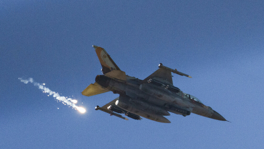 Aviões de guerra israelenses lançam "amplo" ataque contra o Líbano