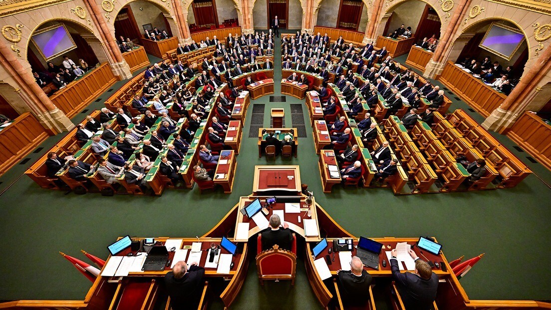 Parlamento da Hungria ratifica a adesão da Suécia à OTAN