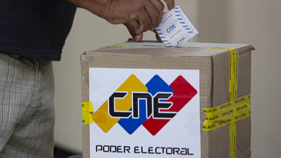Venezuela convoca observadores internacionais para as eleições