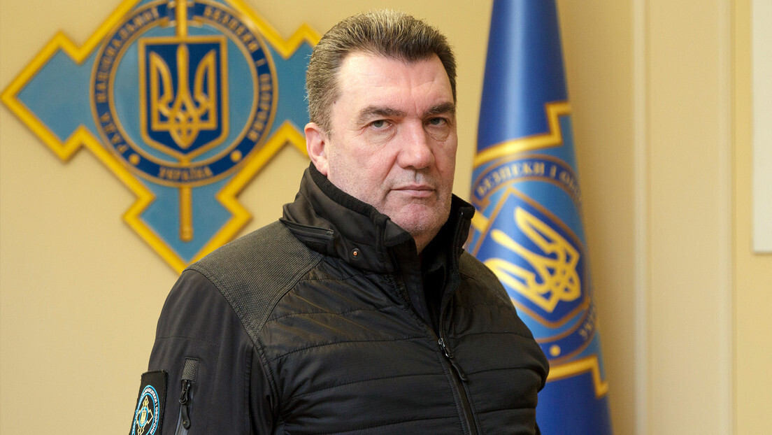 Zelenski demite o chefe do Conselho de Segurança da Ucrânia