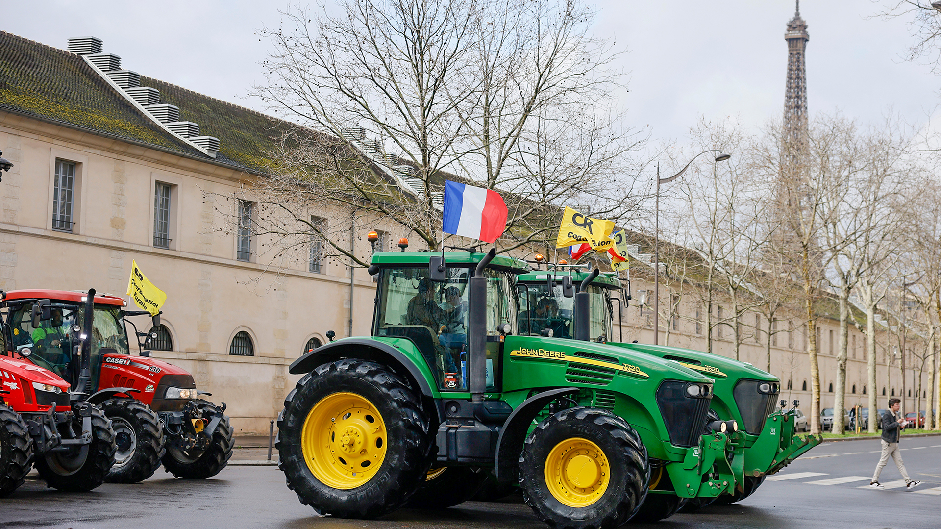 Agricultores franceses dizem que o conflito ucraniano os está "destruindo"