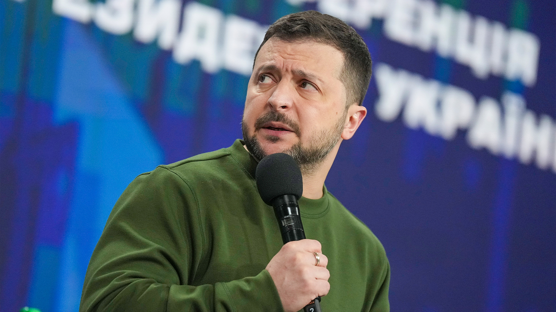 Ex-primeiro-ministro ucraniano explica por que Zelensky logo será "um ninguém"
