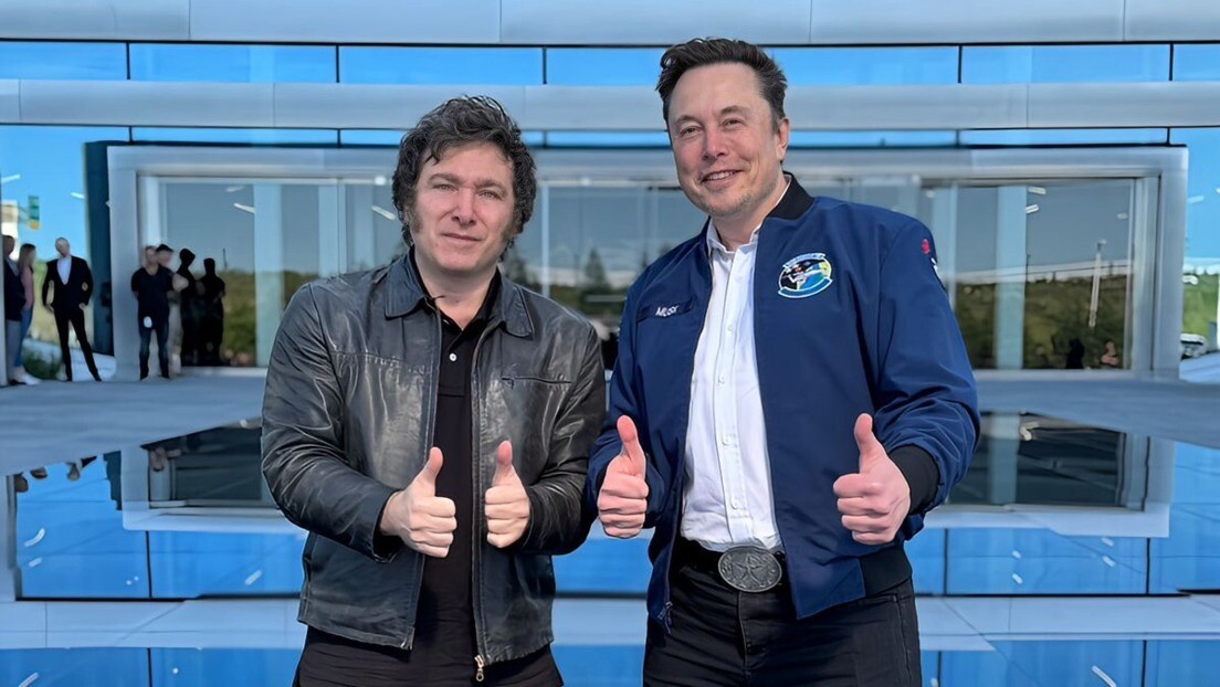 Milei compartilha fotos de seu encontro com Elon Musk