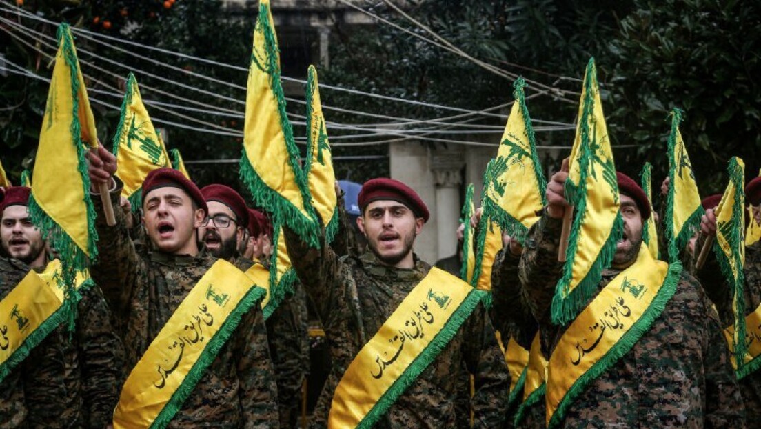 Hezbollah lança uma barragem de mísseis contra Israel