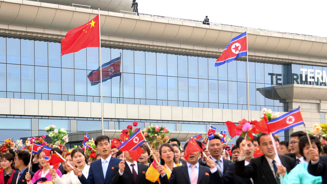 Kim Jong un se reúne com autoridade chinesa em contexto de aprofundamento de laços