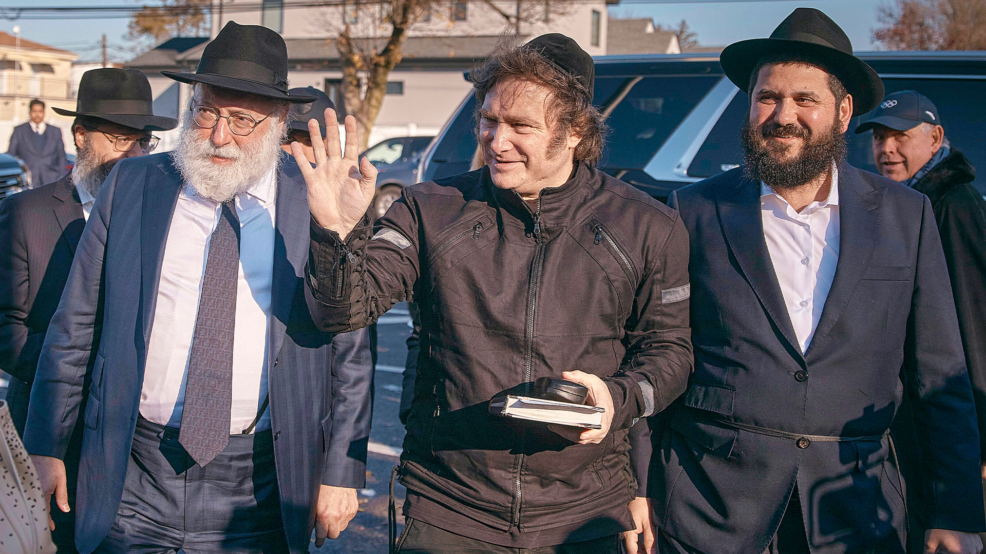 Milei chega aos EUA para receber reconhecimento da comunidade judaica e se reunir com Musk