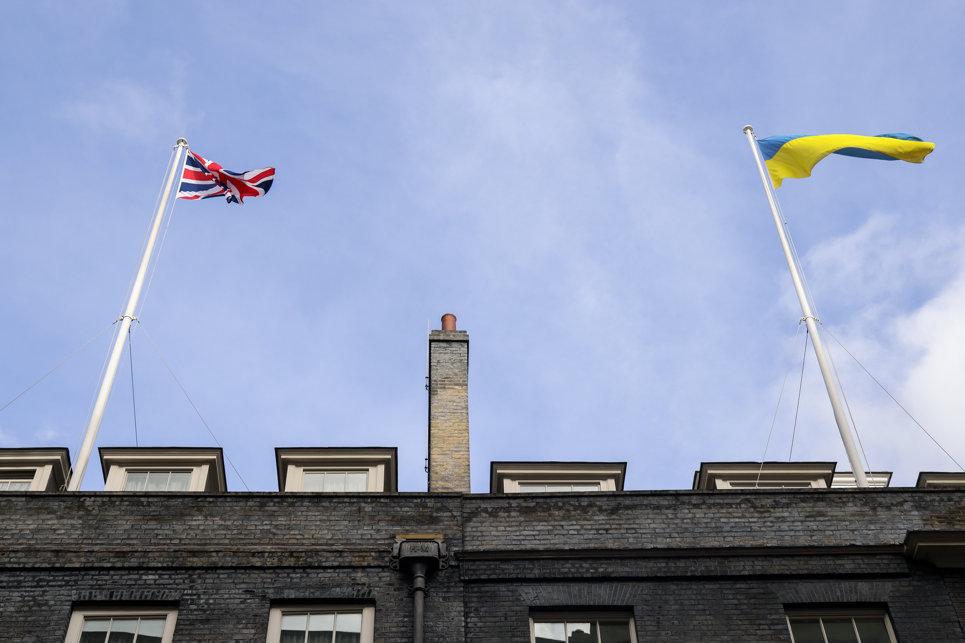 Londres promete "o maior pacote de ajuda militar da história para a Ucrânia"