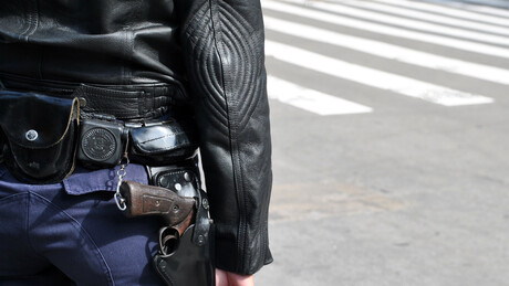 Projeto que autoriza estados a legislarem sobre armas de fogo é aprovado na CCJ da Câmara