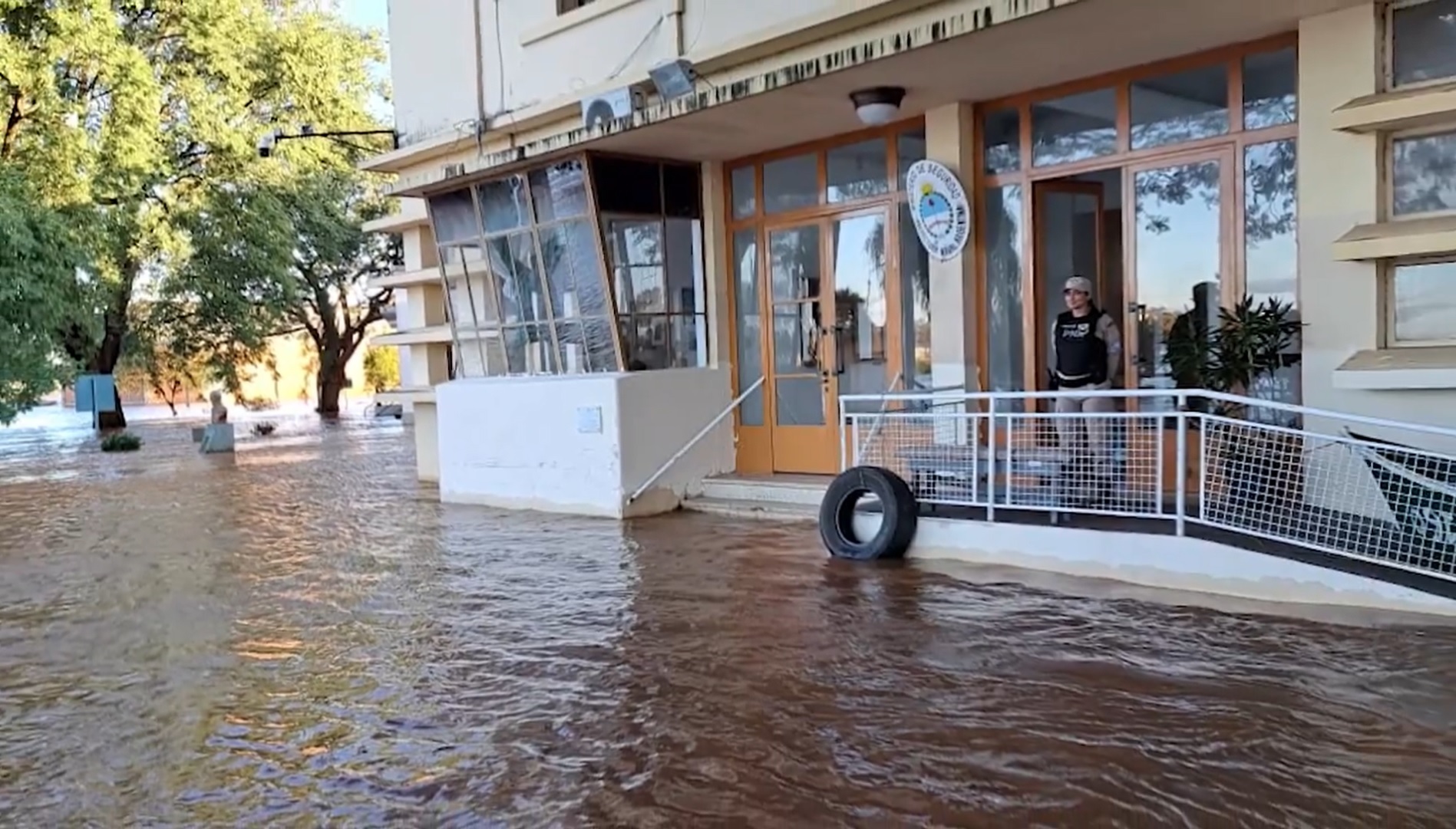 Enchentes no Brasil atingem a Argentina e o Uruguai