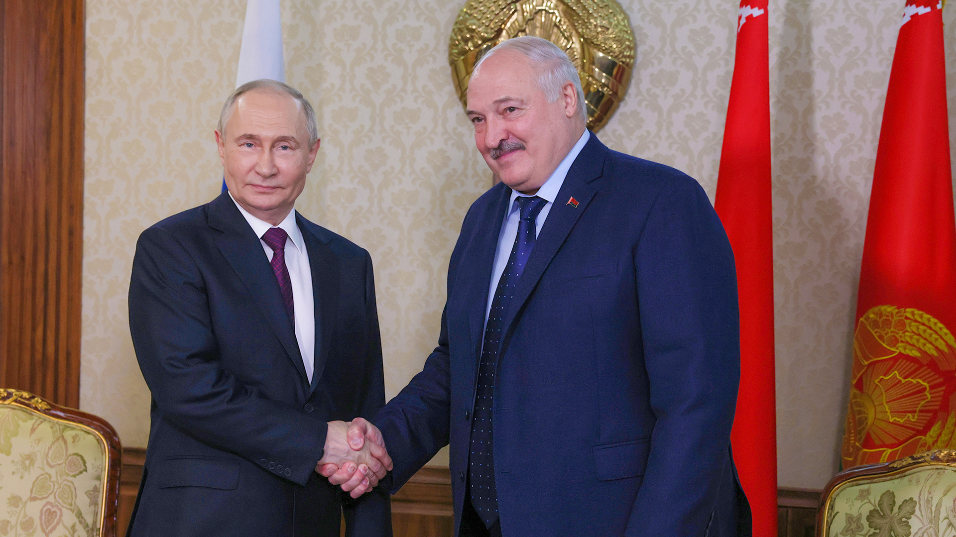 Putin se reúne com Lukashenko para discutir "crescentes ameaças" e cooperação internacional