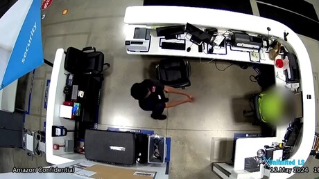 "Quase me matou": estagiário da Amazon atira em seu supervisor à queima-roupa