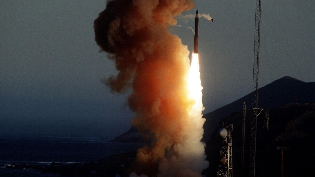 EUA realizarão dois lançamentos de teste de seu míssil balístico intercontinental