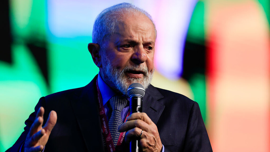"O mundo está um pouco melhor e menos injusto hoje" - Lula comemora a libertação de Assange