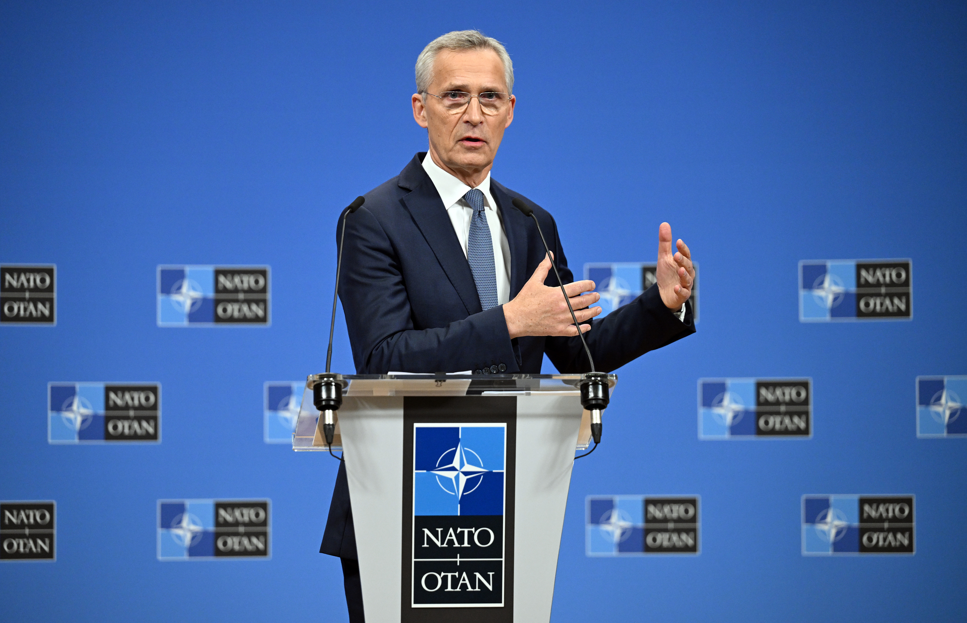 Países da OTAN serão forçados a fornecer armas a Kiev