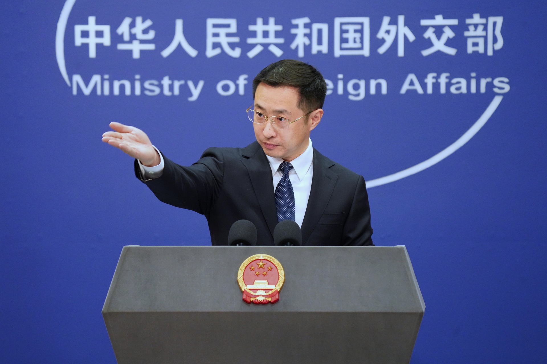 China responde duramente às acusações de Stoltenberg sobre o conflito ucraniano