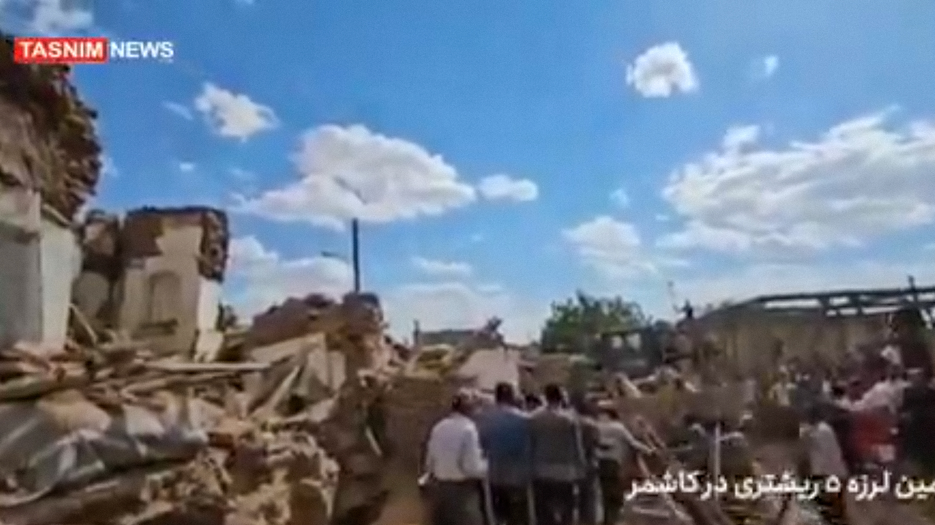 Terremoto de magnitude 4,9 deixa 4 mortos e 120 feridos no Irã
