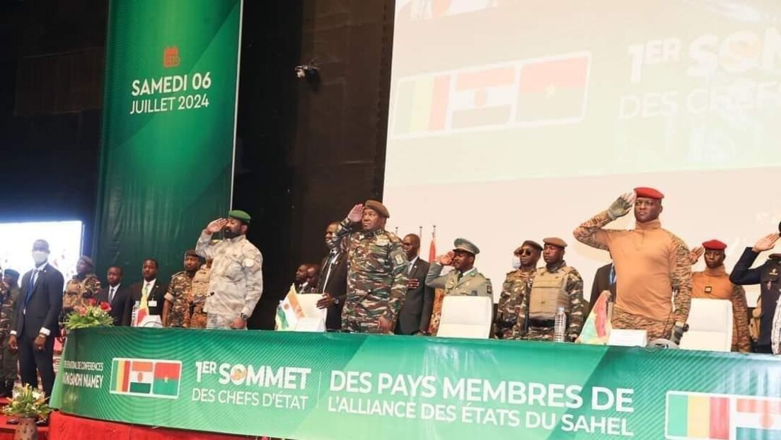 Três países africanos criam uma confederação ''distante do domínio de potências estrangeiras"