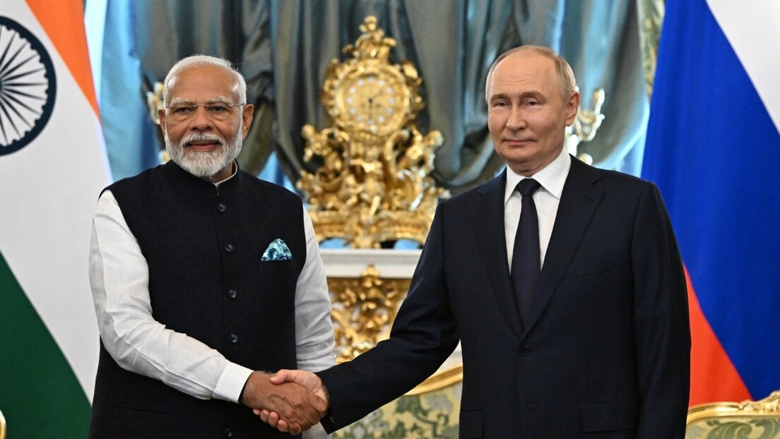 Putin e Modi pretendem atingir um volume de negócios de 100 bilhões de dólares entre a Rússia e a Índia