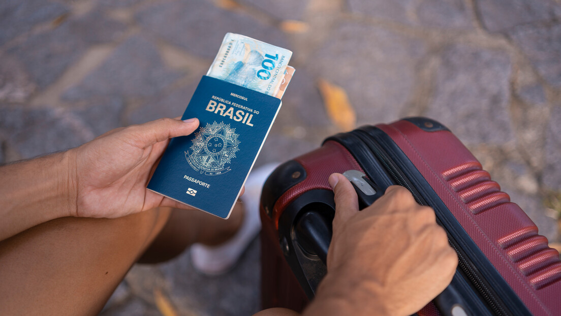 Passaporte brasileiro sobe no ranking dos mais poderosos do mundo em 2024