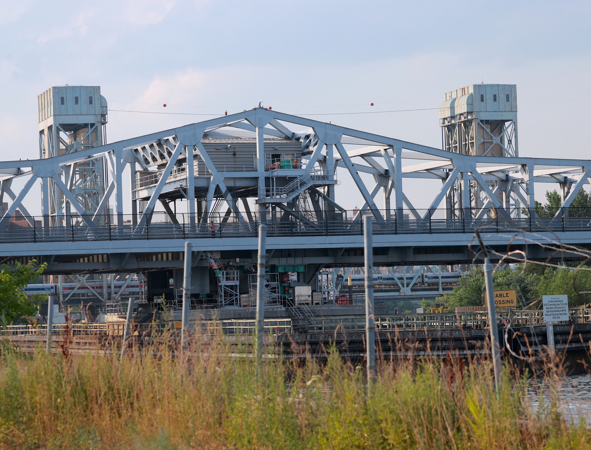 Ponte de Nova York fica travada devido à onda de calor (VÍDEO)