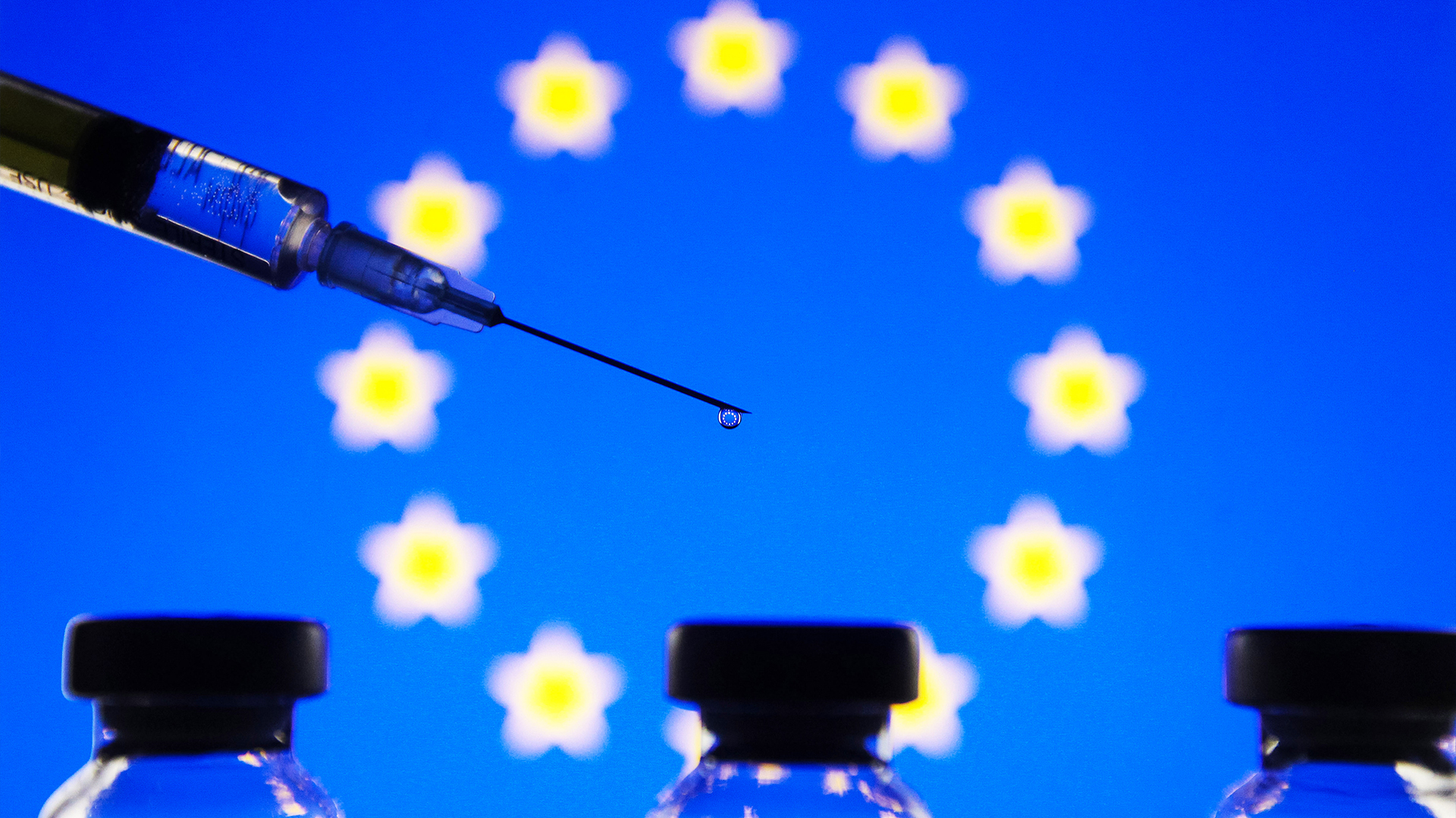 Tribunal da UE constata falta de transparência da Comissão Europeia nos contratos de vacinas contra a covid-19