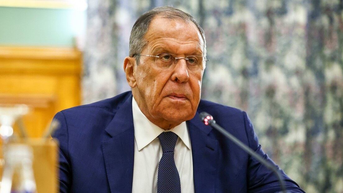 Lavrov: "O Ocidente não quer evitar a escalada, mas sim se meter em problemas"