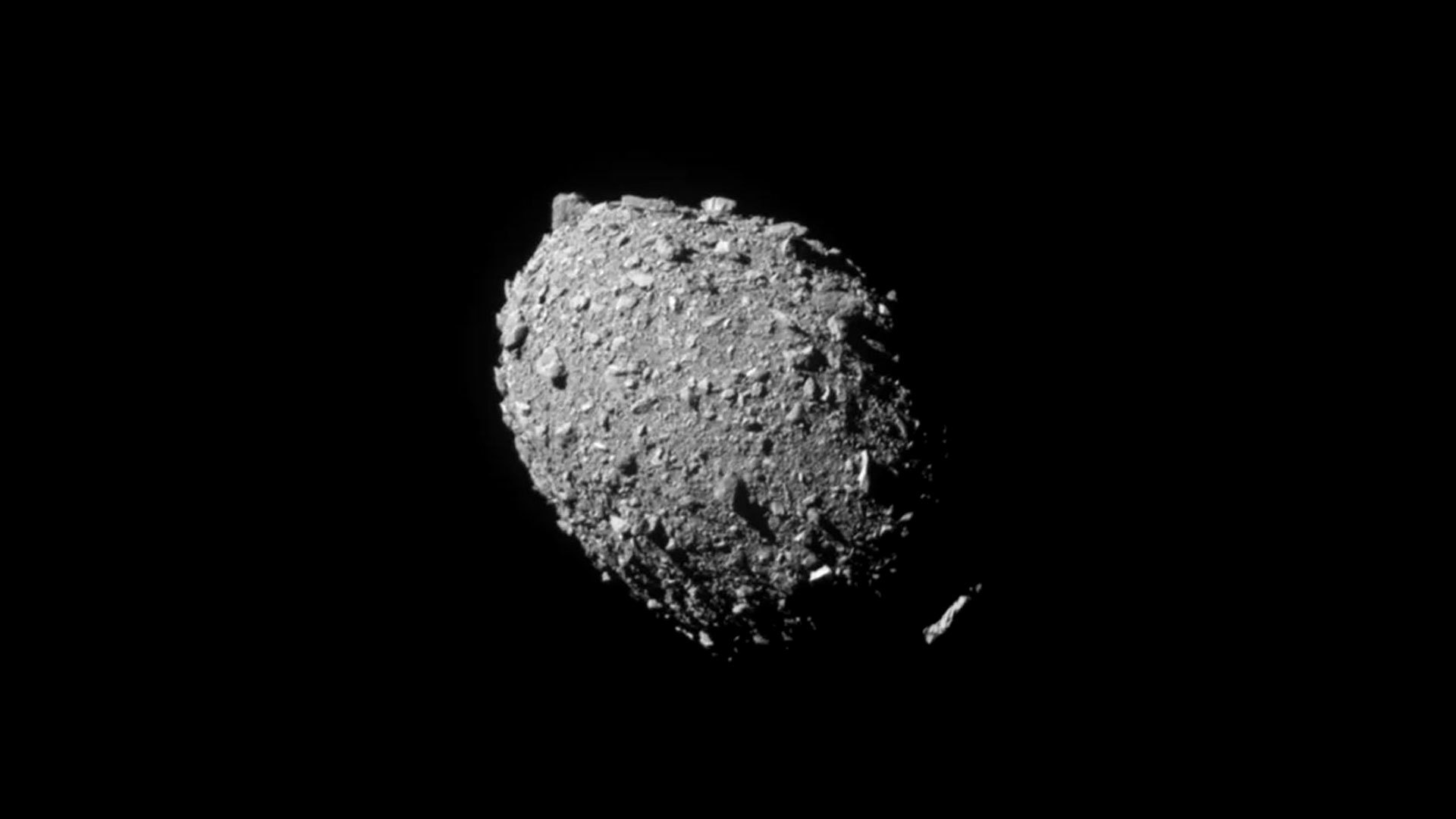 Detritos de um asteroide atingido por uma sonda da NASA podem cair na Terra