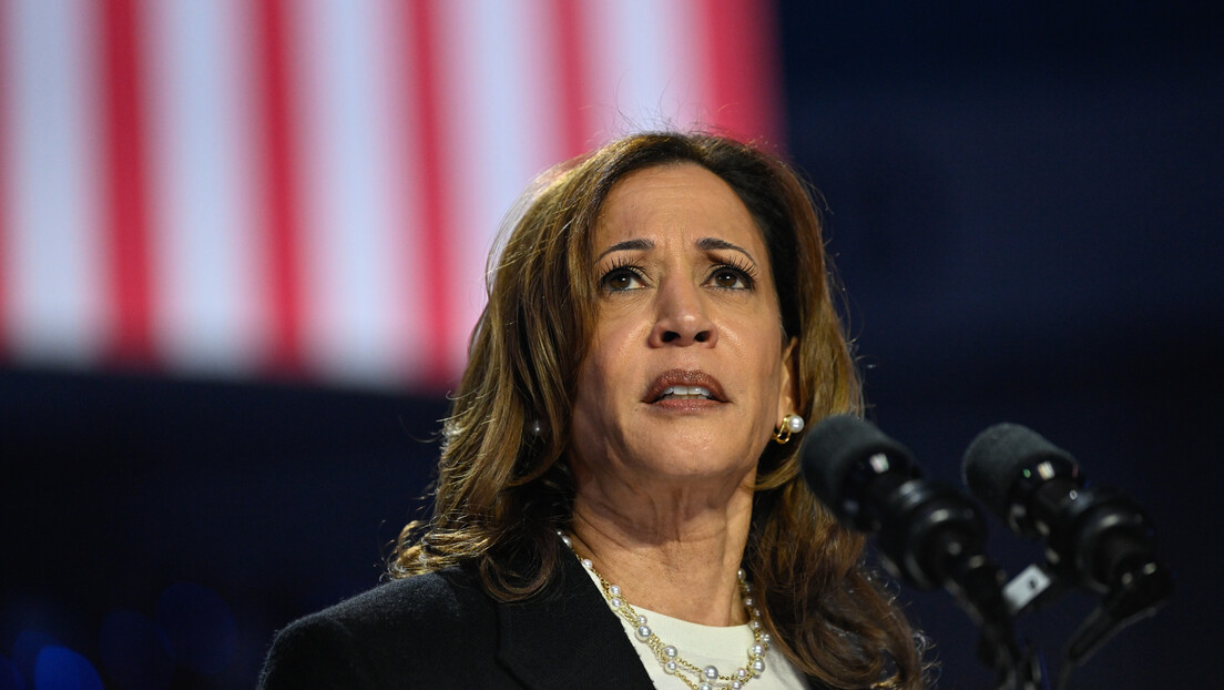 Vantagem de Kamala entre latinos diminui, aponta pesquisa