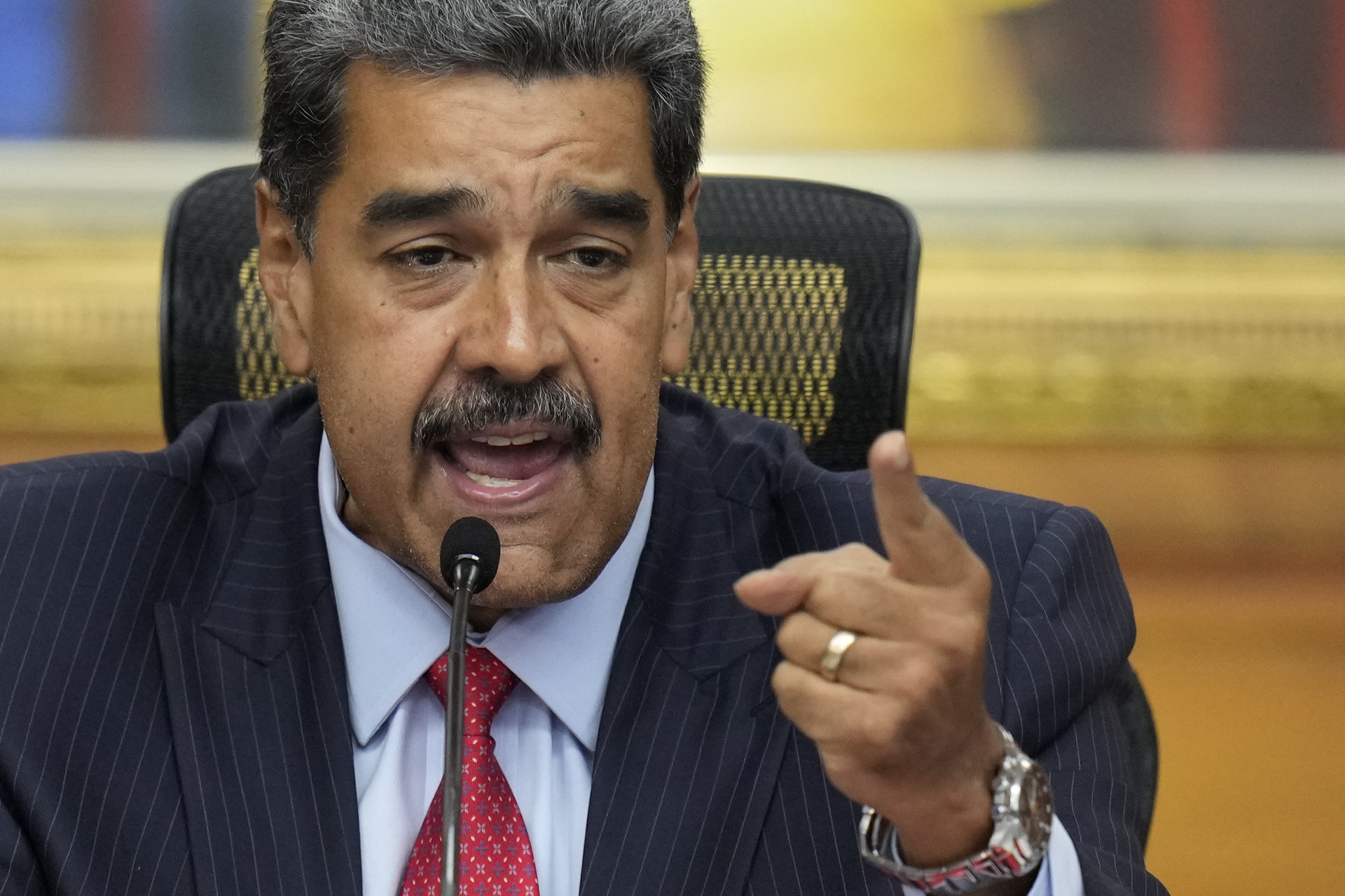 Maduro acusa Espanha de proteger venezuelanos foragidos