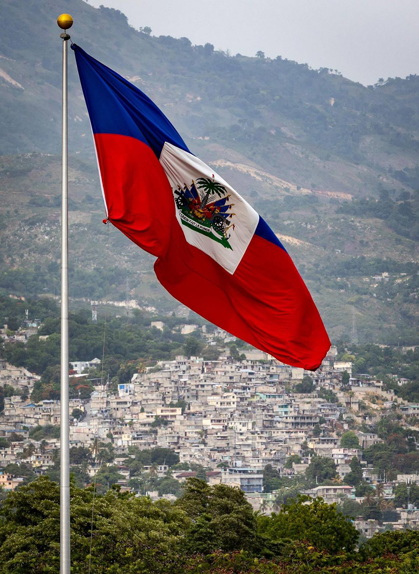 Haiti exige reparação histórica da França