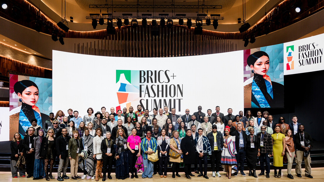 Cúpula de Moda BRICS+ em Moscou reúne participantes de mais de 100 países