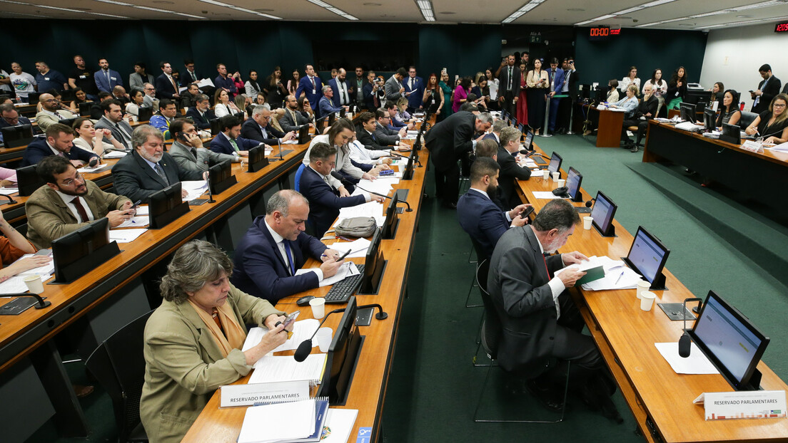 PEC que limita poderes do STF avança no Câmara dos Deputados