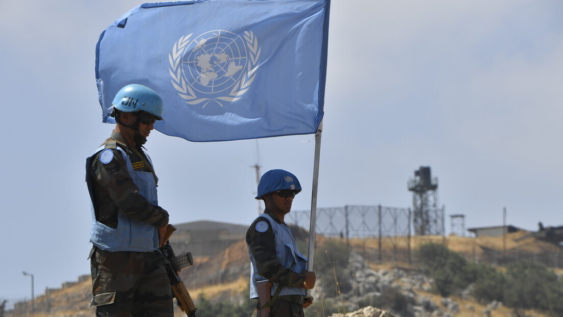 Tanque israelense ataca base da ONU no Líbano