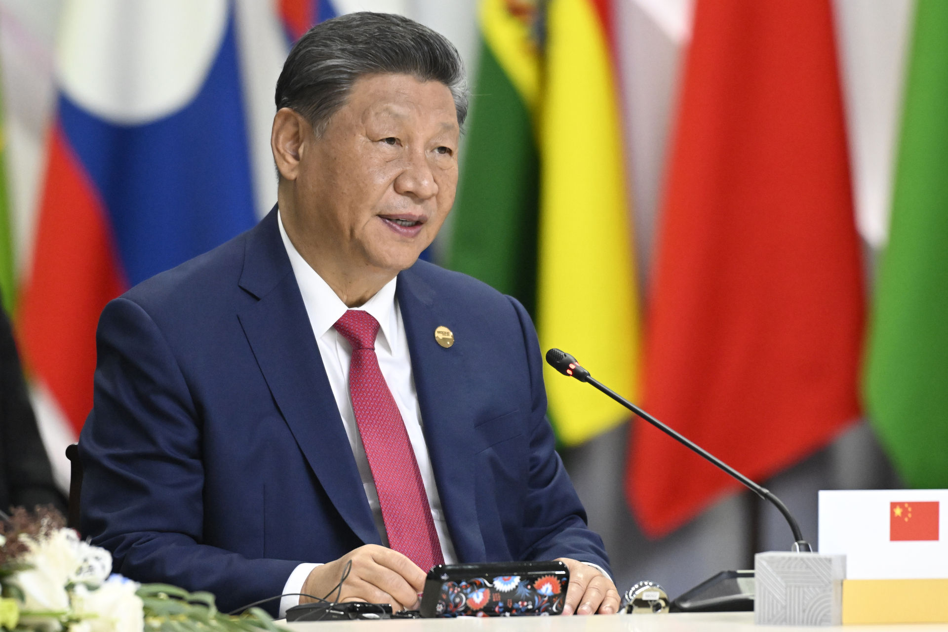 Xi Jinping em cúpula BRICS+: China sempre se dedicará aos países do Sul Global