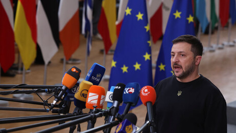 Conversas entre Ucrânia e EUA são prejudicadas pelo inglês ruim de Zelensky