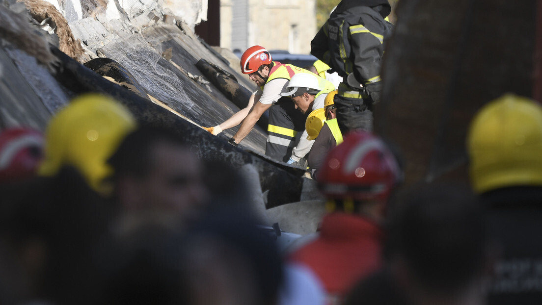 Vários mortos em desabamento de estação de trem na Sérvia