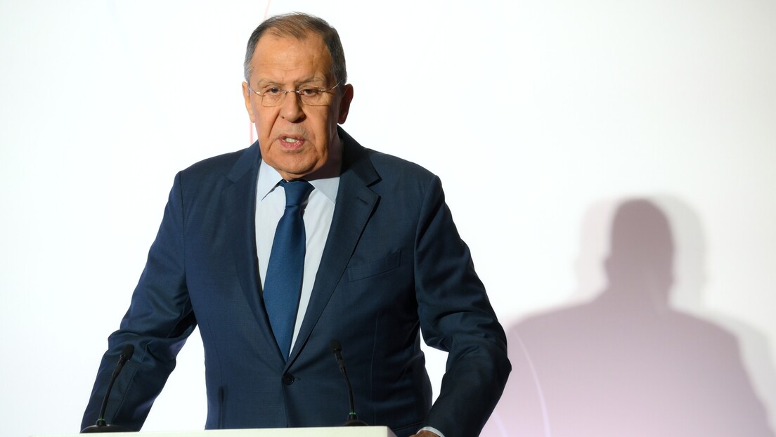 Lavrov: Quanto mais tempo Kiev interromper os acordos, menos territórios a Ucrânia terá