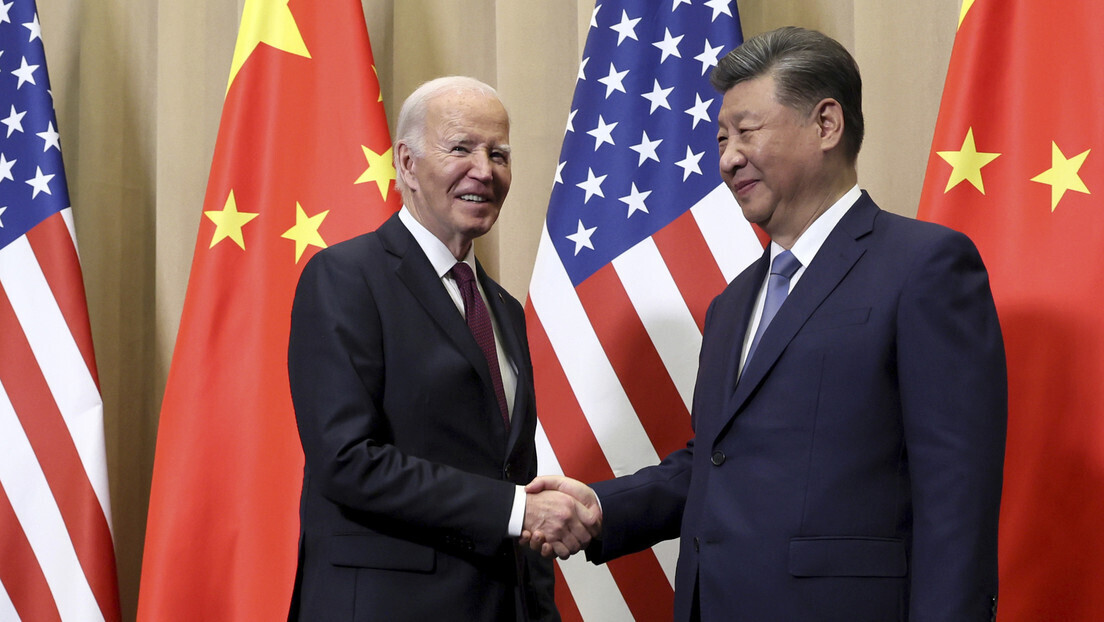 Xi Jinping se reúne com Joe Biden em Lima